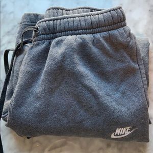 grey nike sweatpants
